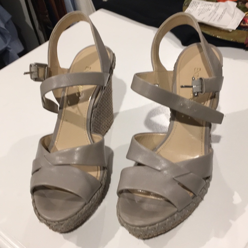 Wedge heels light grey